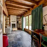 Apartment Luxury Castle View